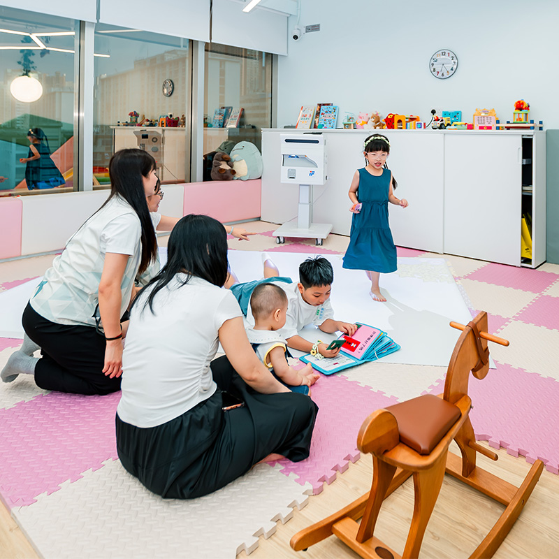 Wonder Playroom: A dedicated early childhood space designed by occupational therapists. 